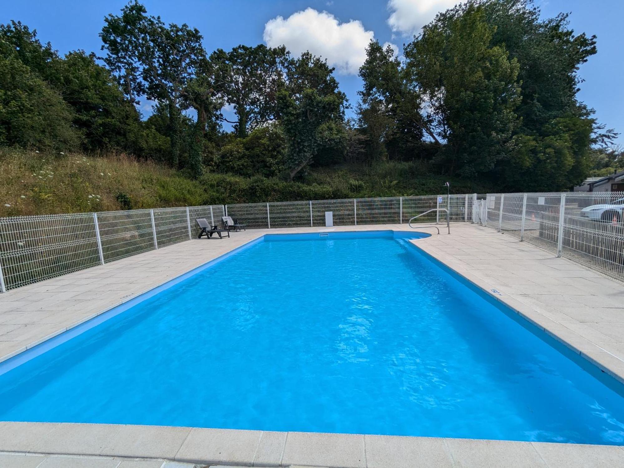 Grand Mobilhome 4 Pers 2025 - Granit Rose - Piscine Kermaria-Sulard Dış mekan fotoğraf